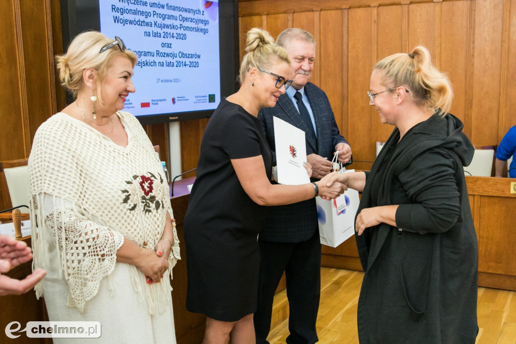 Umowy RPO i PROW: 14 mln złotych wsparcia
