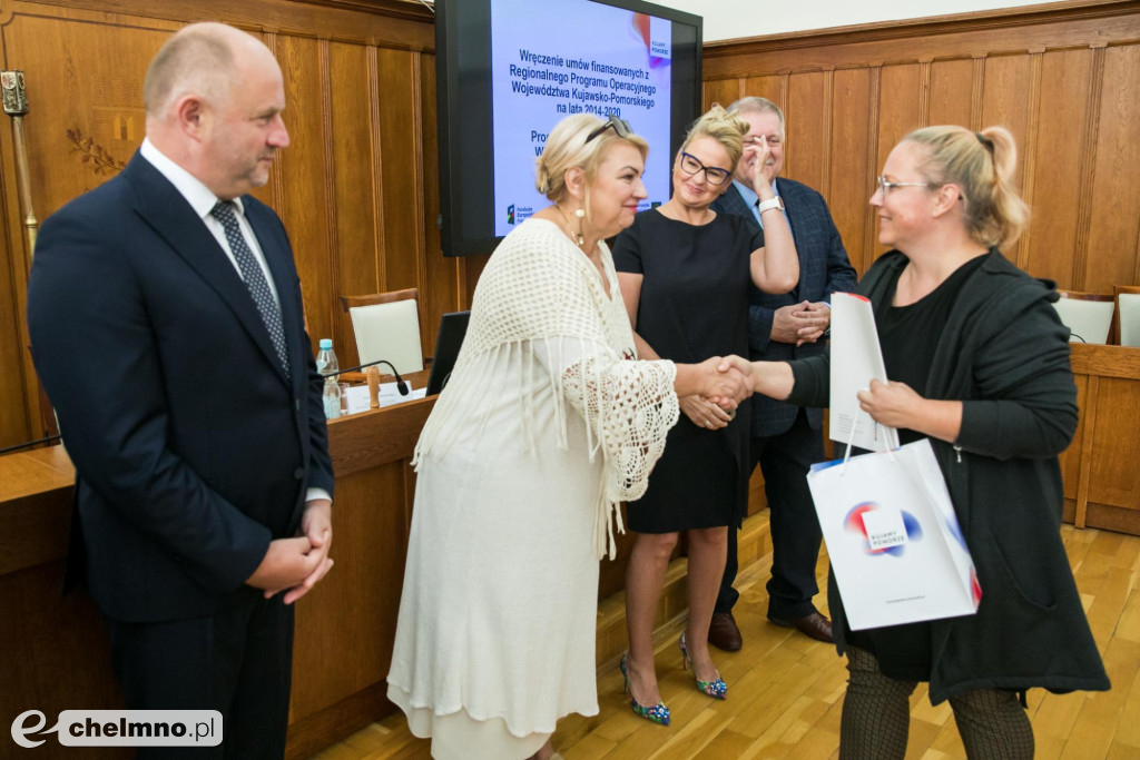 Umowy RPO i PROW: 14 mln złotych wsparcia