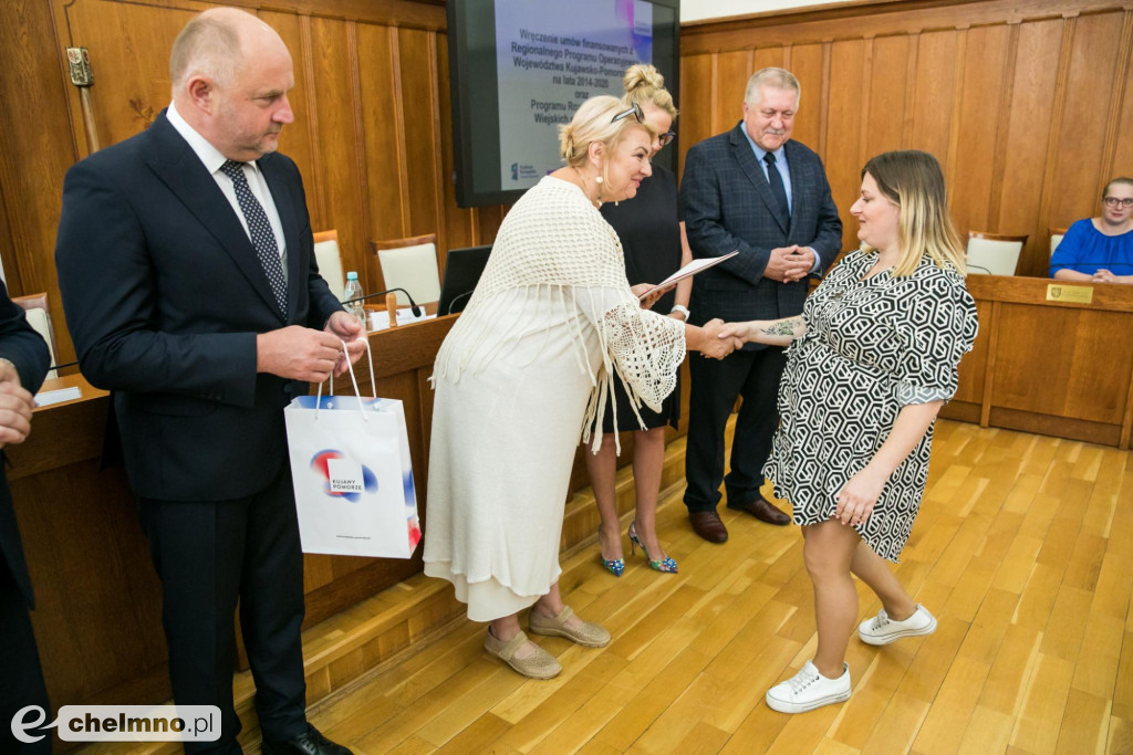 Umowy RPO i PROW: 14 mln złotych wsparcia