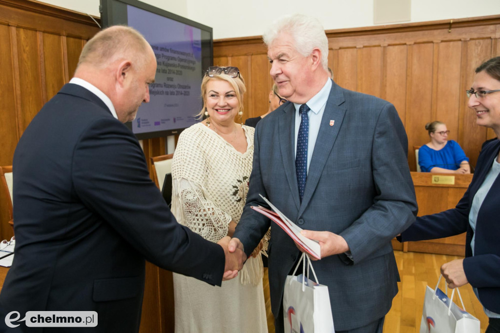 Umowy RPO i PROW: 14 mln złotych wsparcia