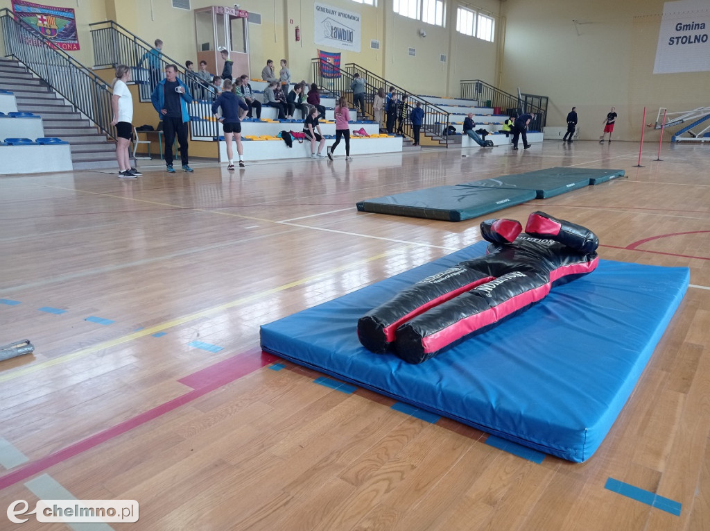 Próbny test sprawności fizycznej dla kandydatów do Policji