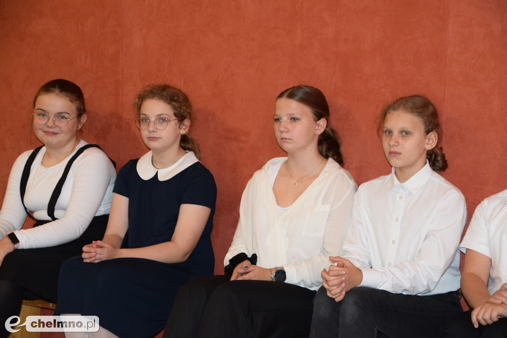 Oto wyróżnieni przez Burmistrza Nauczyciele i Dyrektorzy
