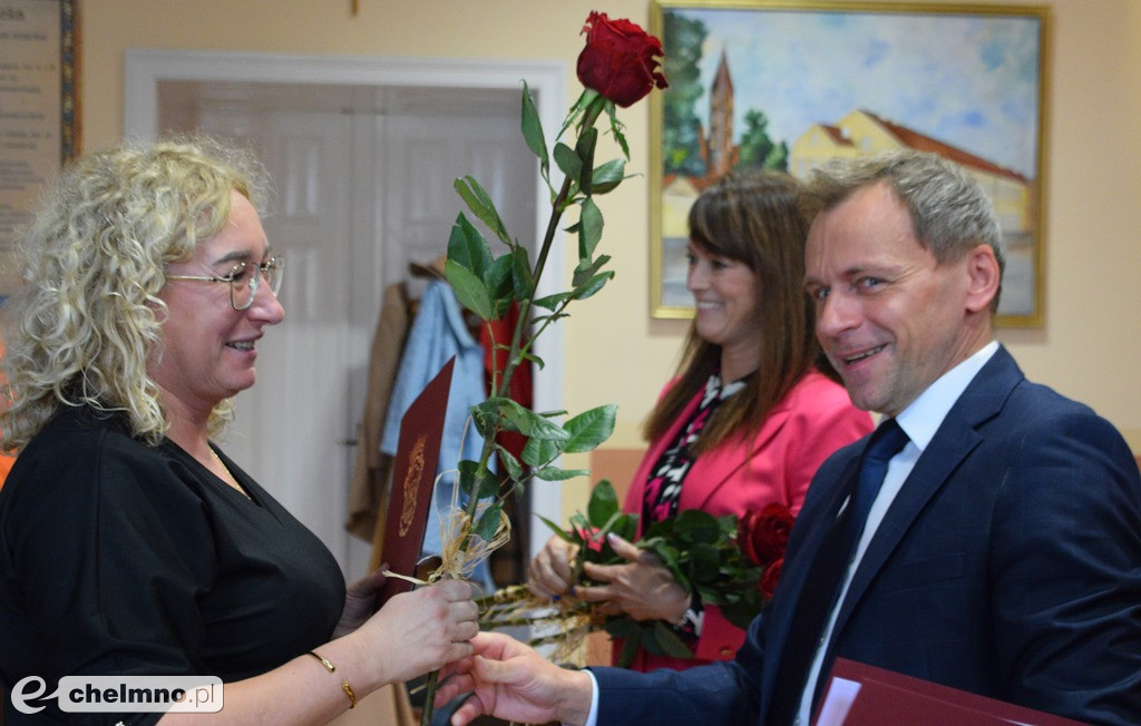 Oto wyróżnieni przez Burmistrza Nauczyciele i Dyrektorzy