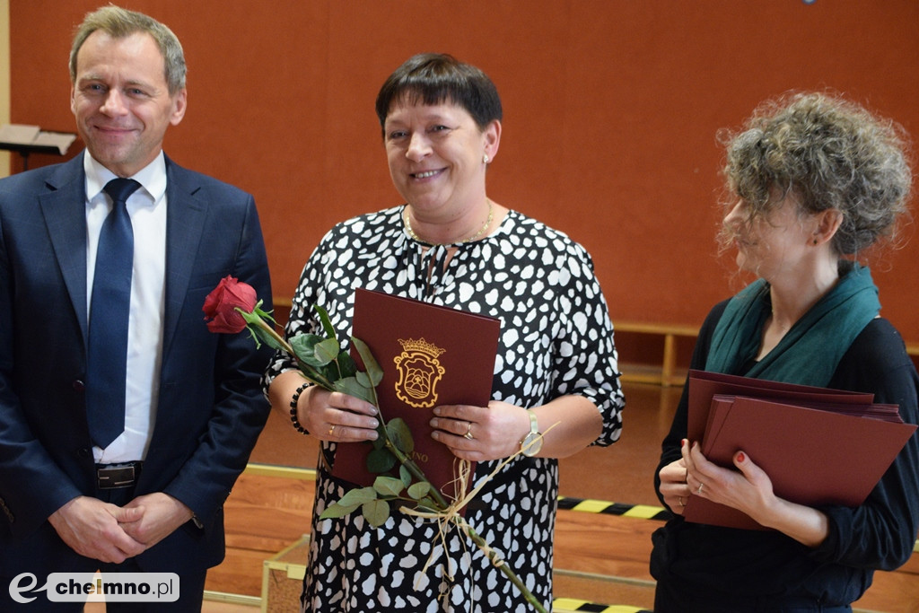 Oto wyróżnieni przez Burmistrza Nauczyciele i Dyrektorzy
