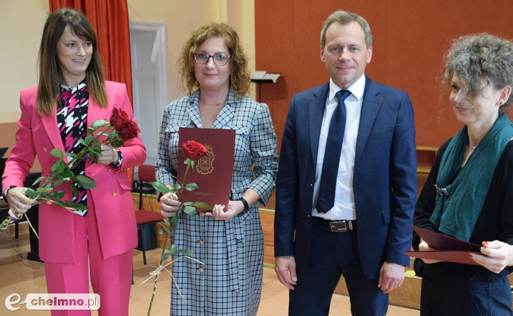 Oto wyróżnieni przez Burmistrza Nauczyciele i Dyrektorzy