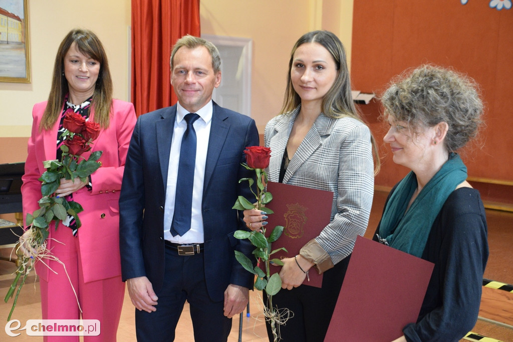 Oto wyróżnieni przez Burmistrza Nauczyciele i Dyrektorzy