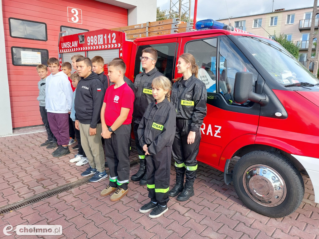 Druhowie z Unisławia cieszą się wozem operacyjno-konwojowym
