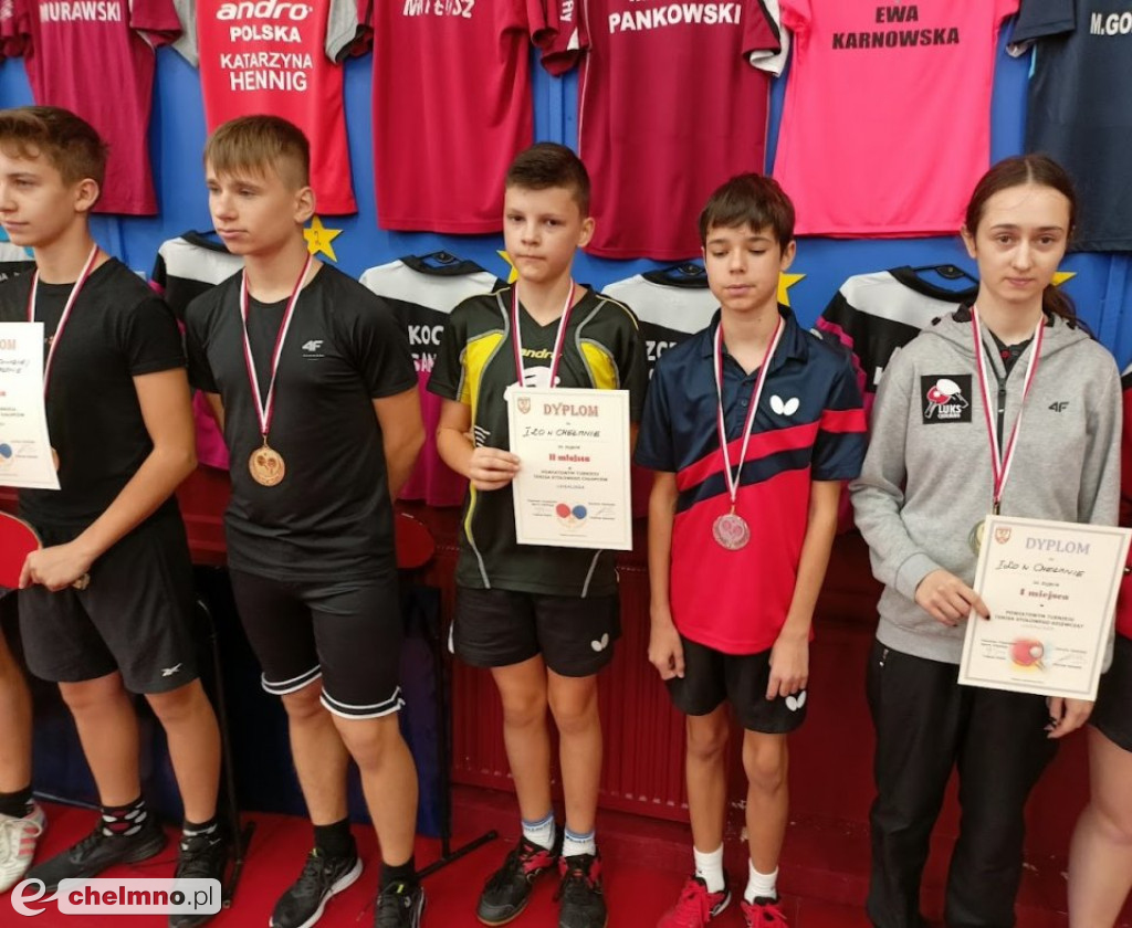 Powiatowe zawody w tenisie stołowym dziewcząt i chłopców 