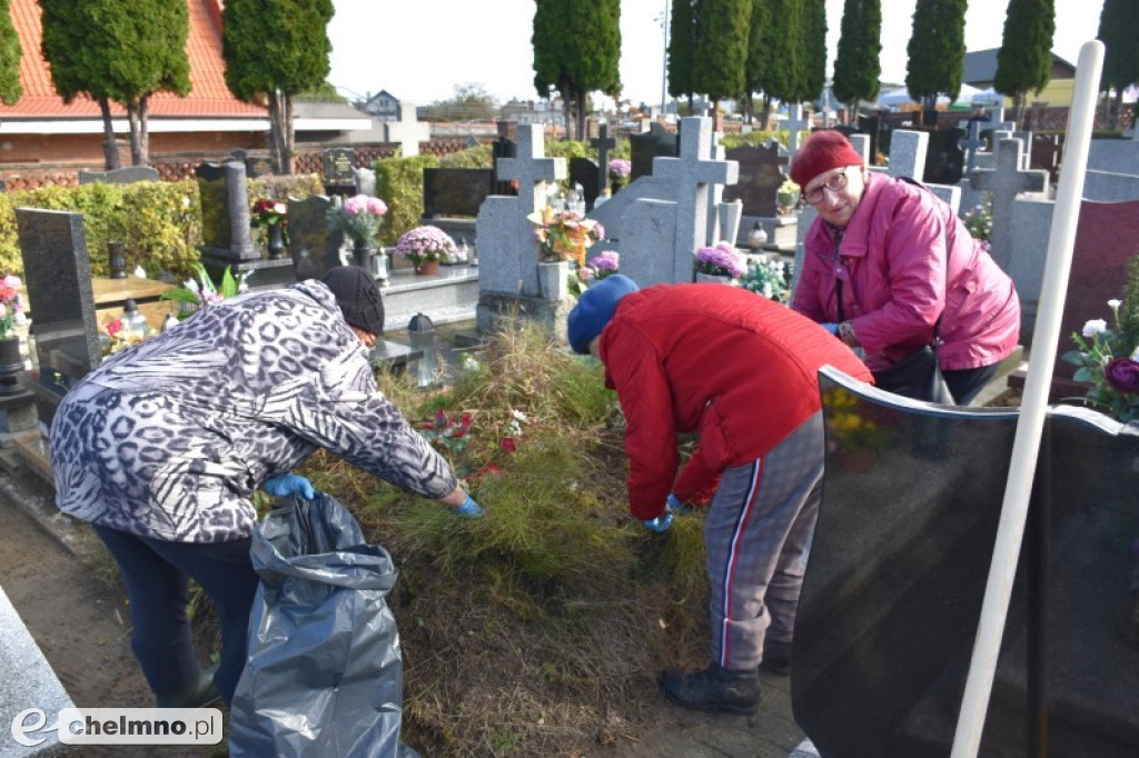 Uporządkowaliśmy zapomniane groby w Unisławiu