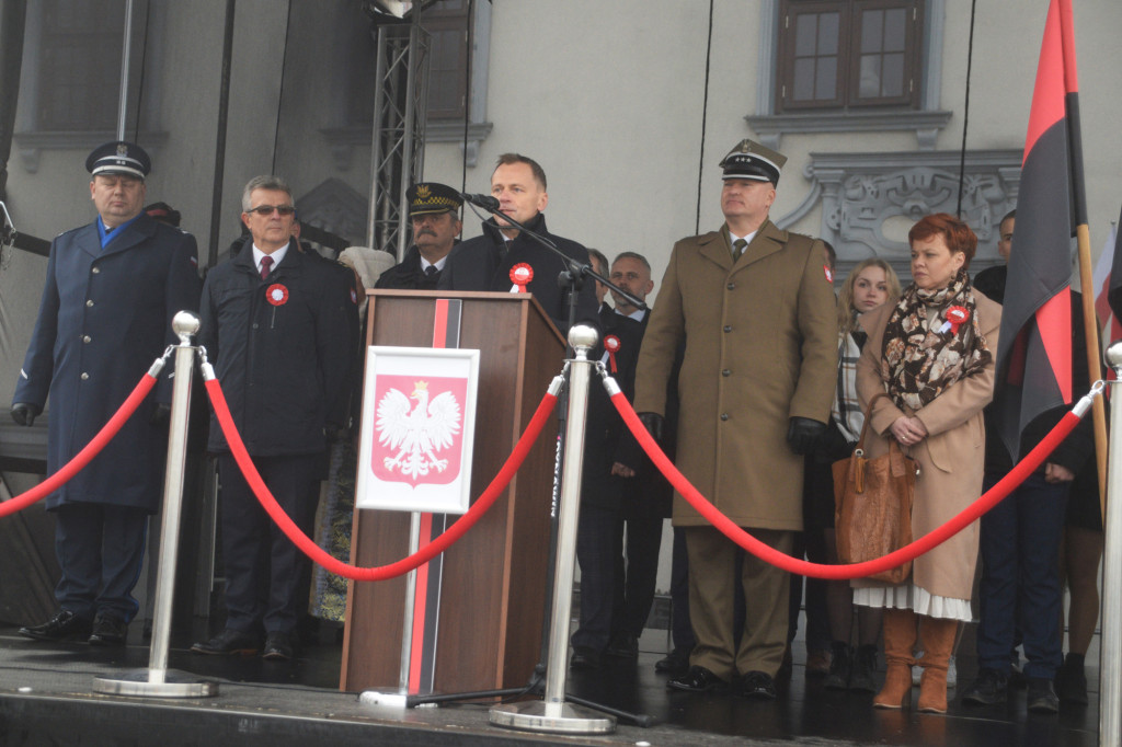 Patriotyczne uroczystości na chełmińskim Rynku