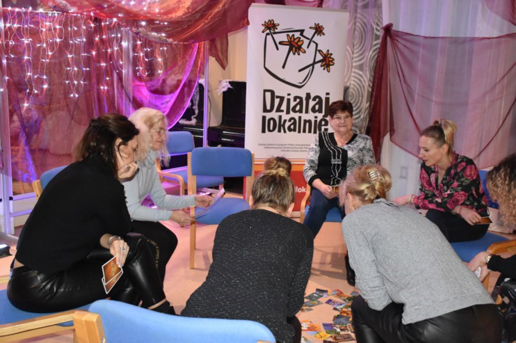Kobiece spotkanie w kręgu