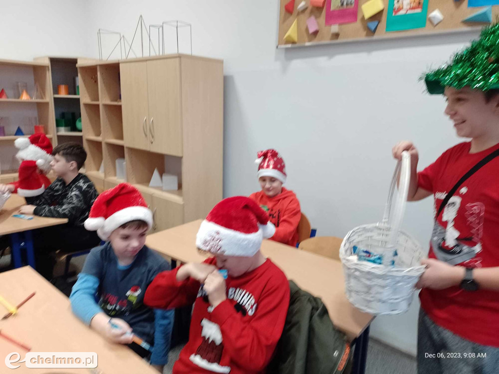 Dziękujemy Radzie Rodziców za słodką niespodziankę