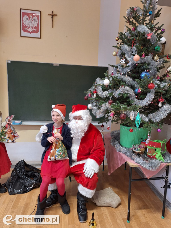 Mikołajki w młodszych klasach 