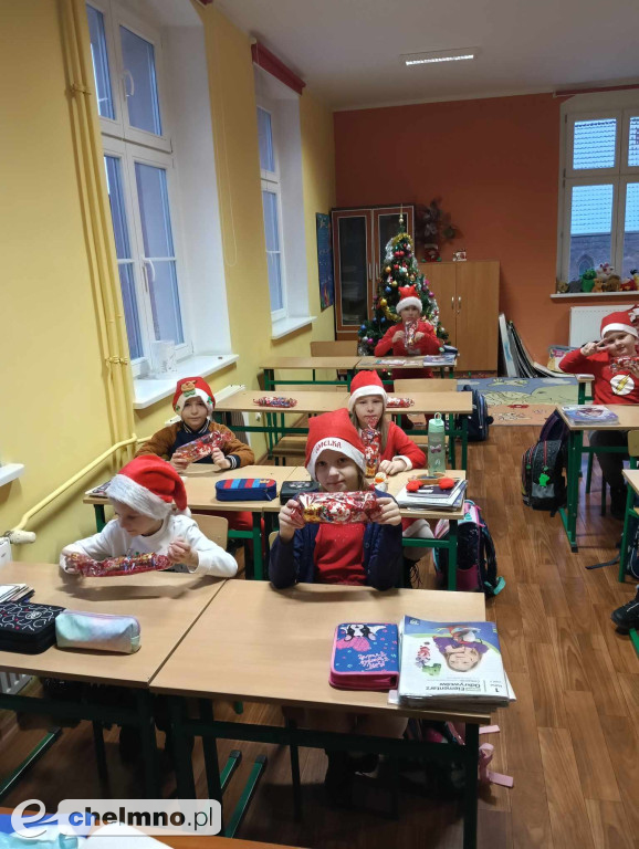 Mikołajki w młodszych klasach 