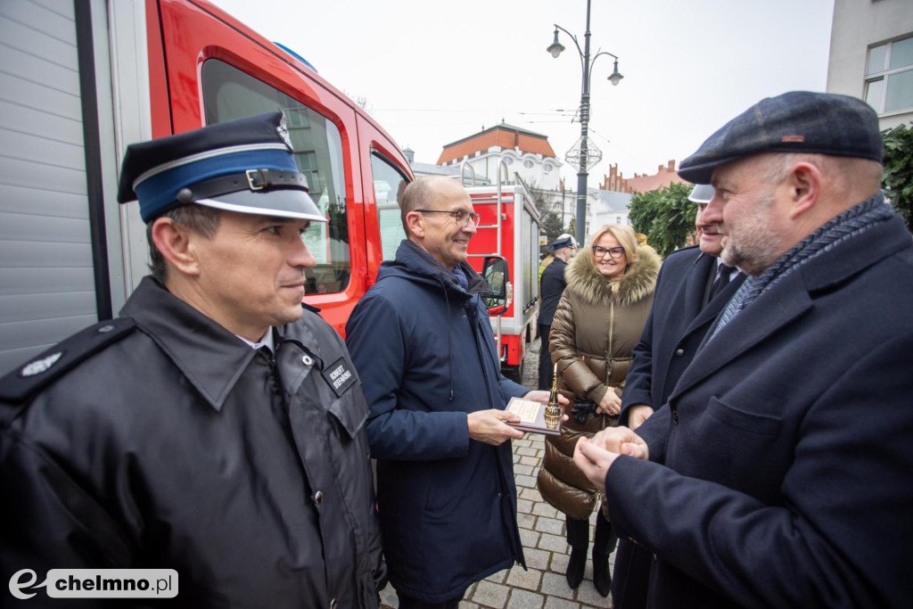 Wozy bojowe dla strażaków ochotników