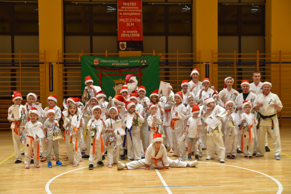Świąteczny trening karateków na zakończenie sezonu 2023