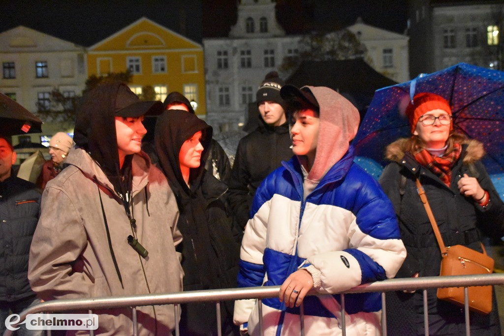 Za nami deszczowy, ale wesoły koncert „W rytmie 9 wzgórz”