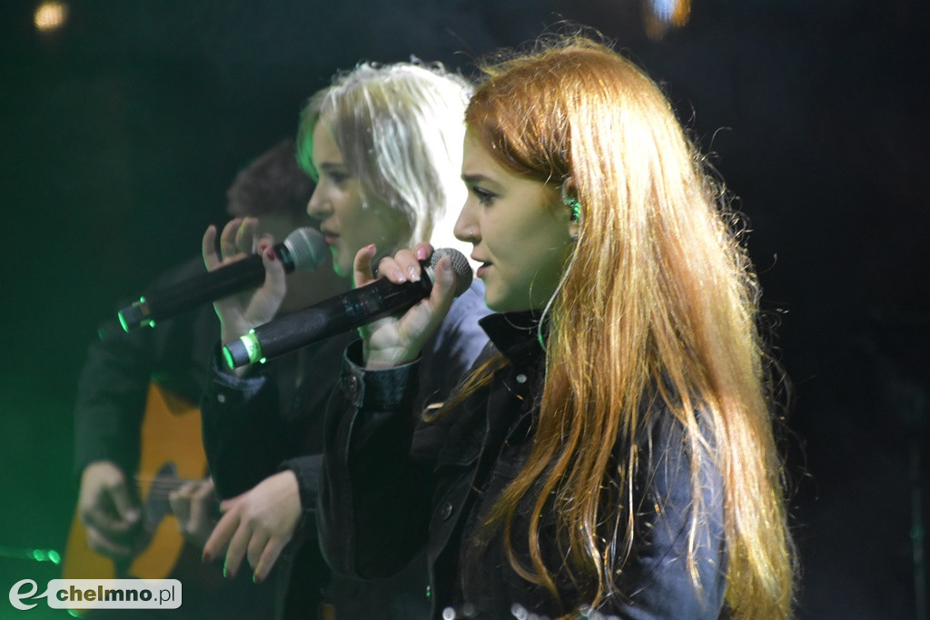 Za nami deszczowy, ale wesoły koncert „W rytmie 9 wzgórz”