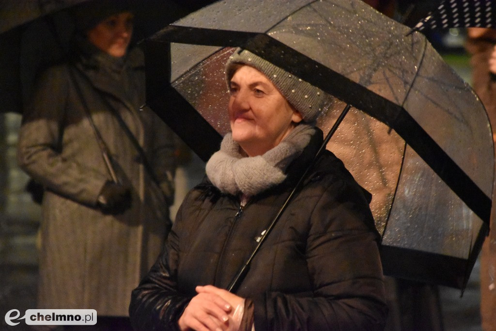 Za nami deszczowy, ale wesoły koncert „W rytmie 9 wzgórz”