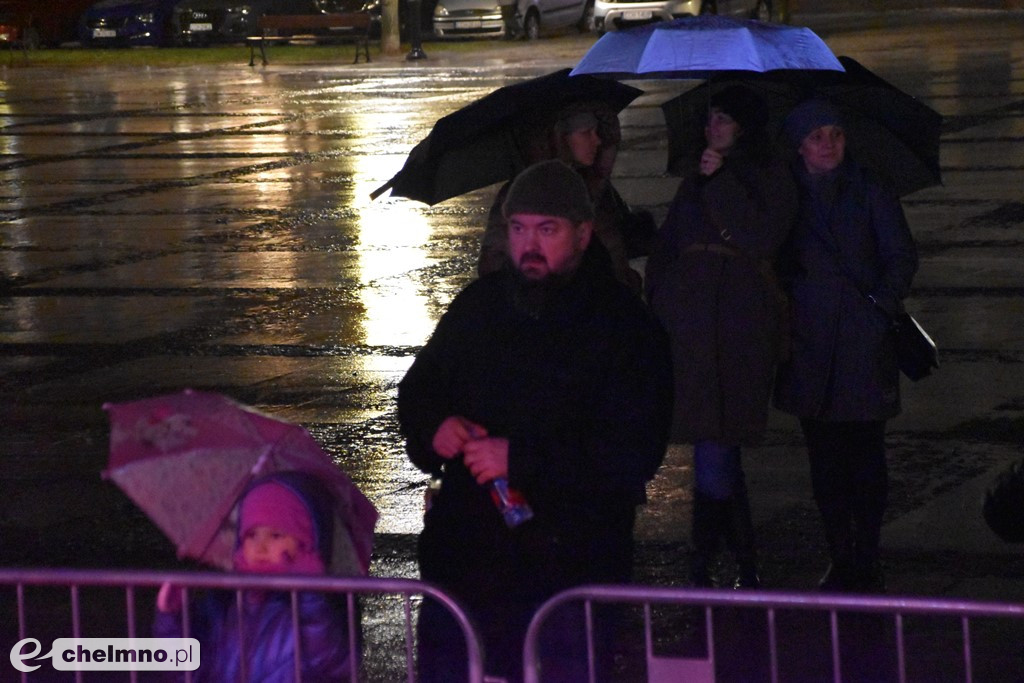 Za nami deszczowy, ale wesoły koncert „W rytmie 9 wzgórz”
