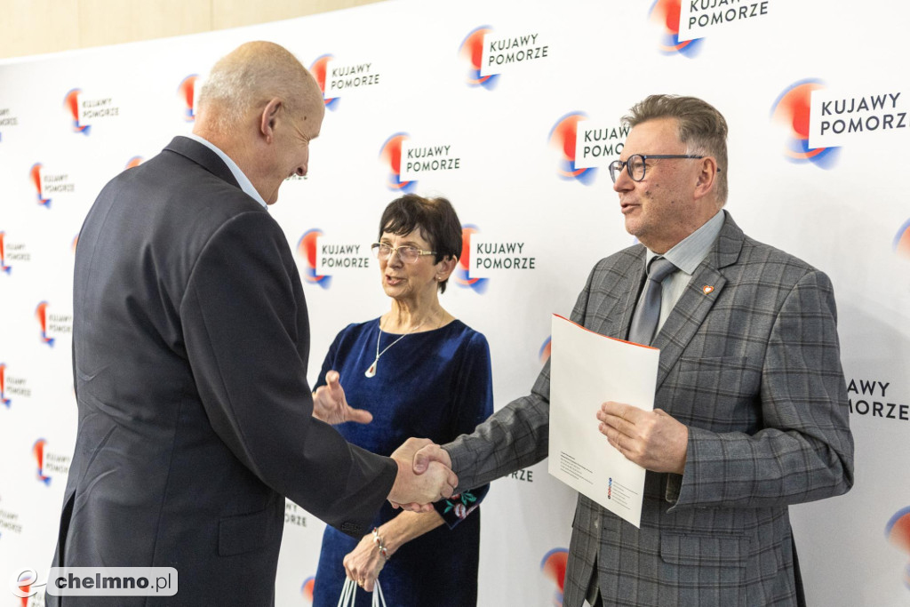 Unijne wsparcie: ekonomia społeczna, szpitale, wieś