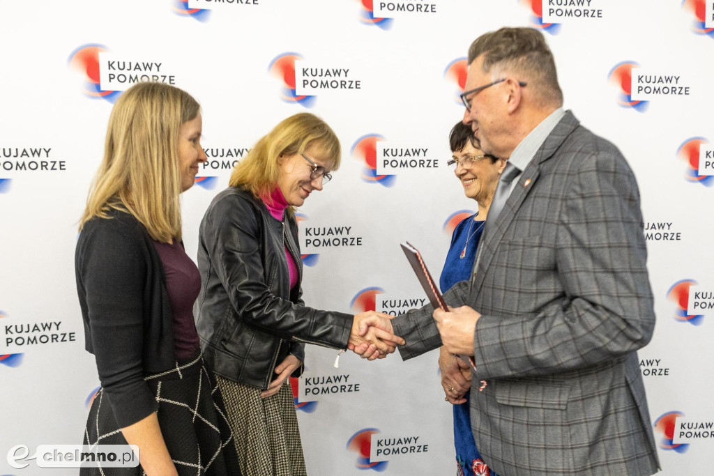 Unijne wsparcie: ekonomia społeczna, szpitale, wieś