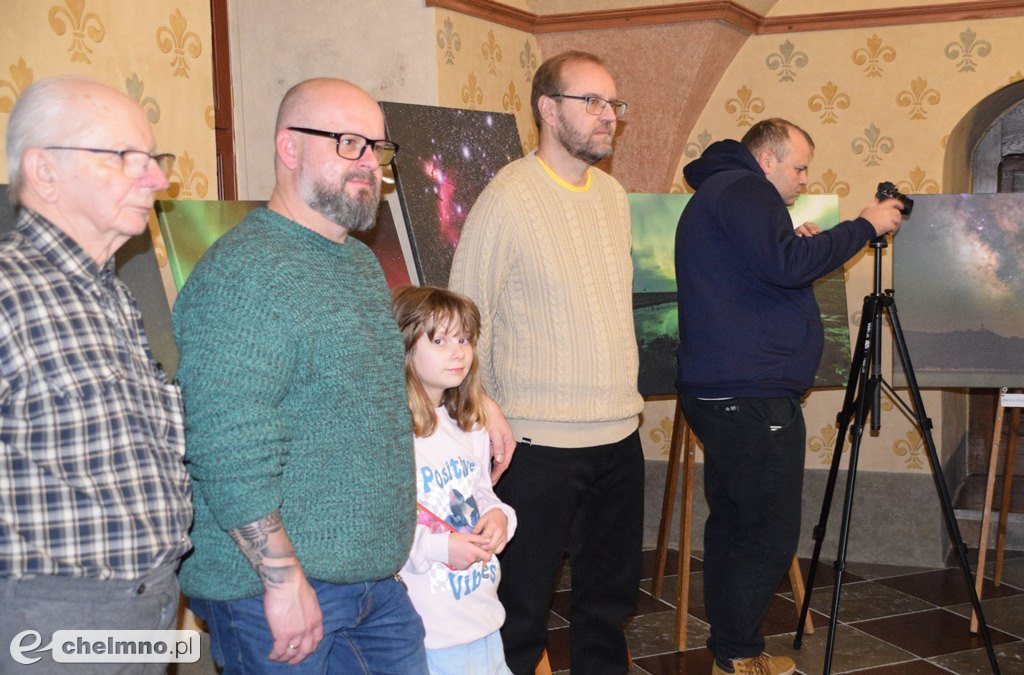 Ciekawe ujęcia nieba na wystawie Krzysztofa Kujawy
