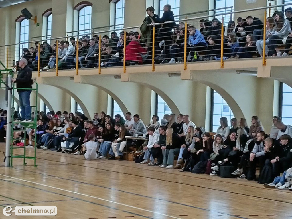 Powiatowe zawody w piłce siatkowej chłopców 