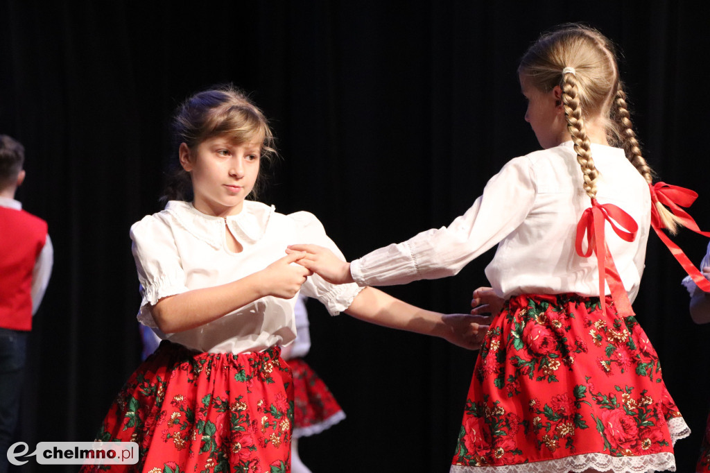 Z radością zatańczyli i zaśpiewali dla swoich najbliższych