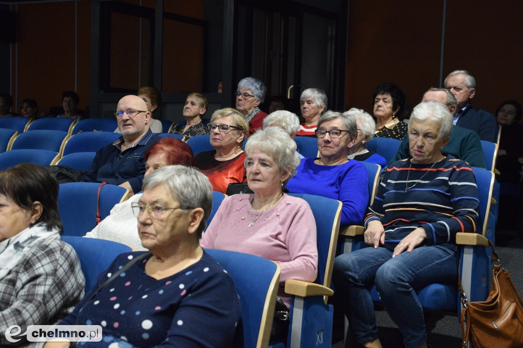 Włodarze Miasta dyskutowali z seniorami w Rondzie