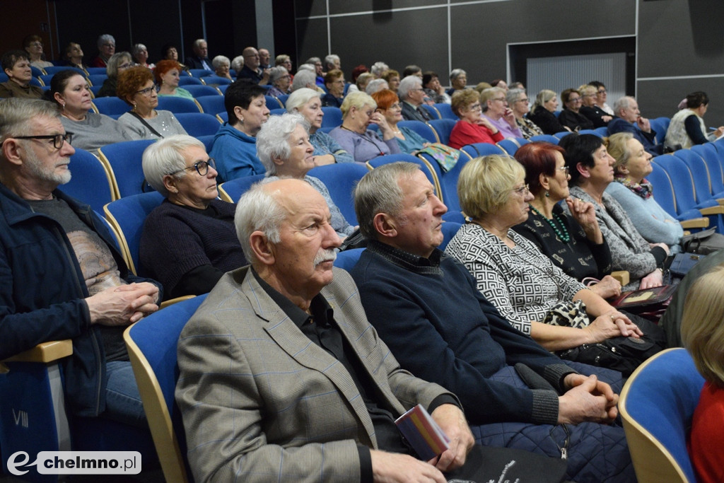 Włodarze Miasta dyskutowali z seniorami w Rondzie