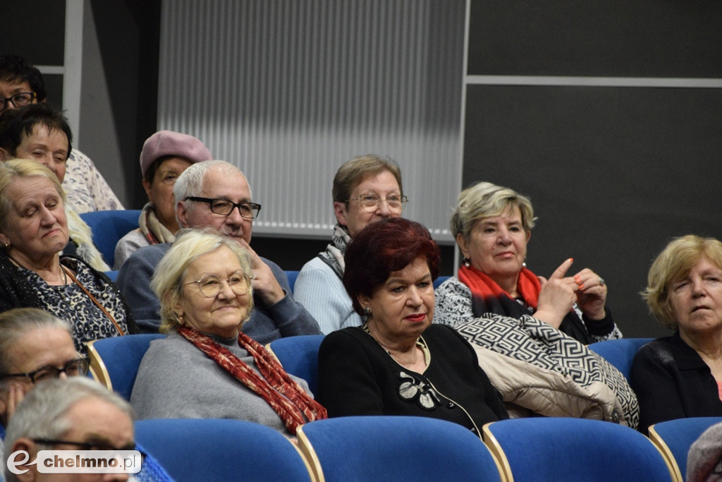 Włodarze Miasta dyskutowali z seniorami w Rondzie