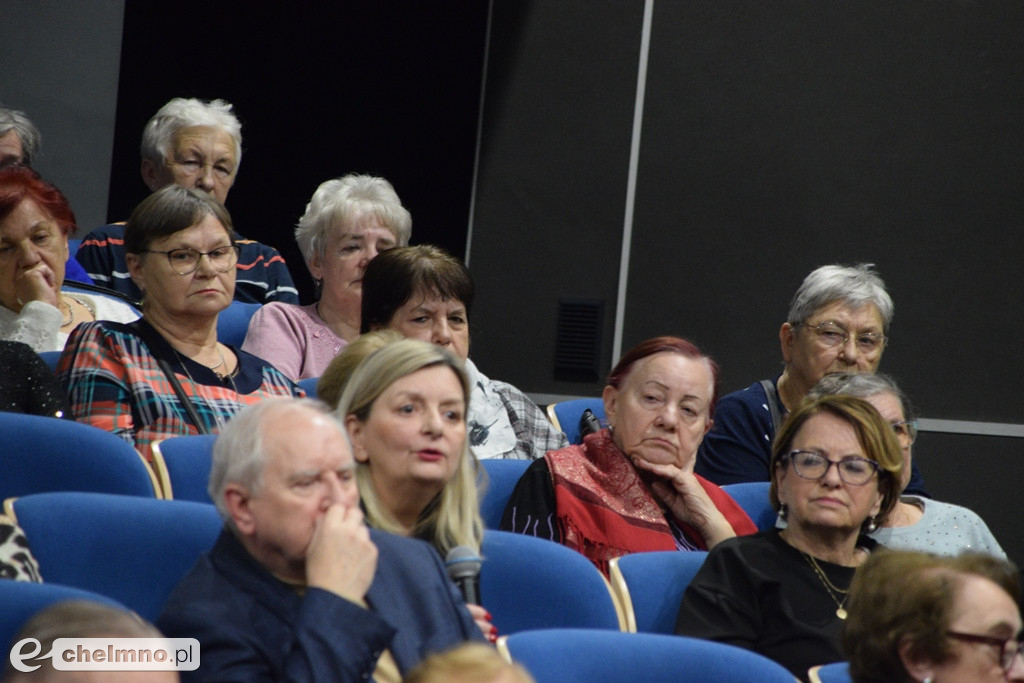 Włodarze Miasta dyskutowali z seniorami w Rondzie