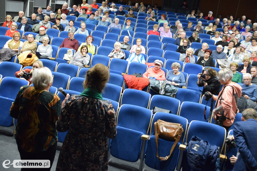Włodarze Miasta dyskutowali z seniorami w Rondzie