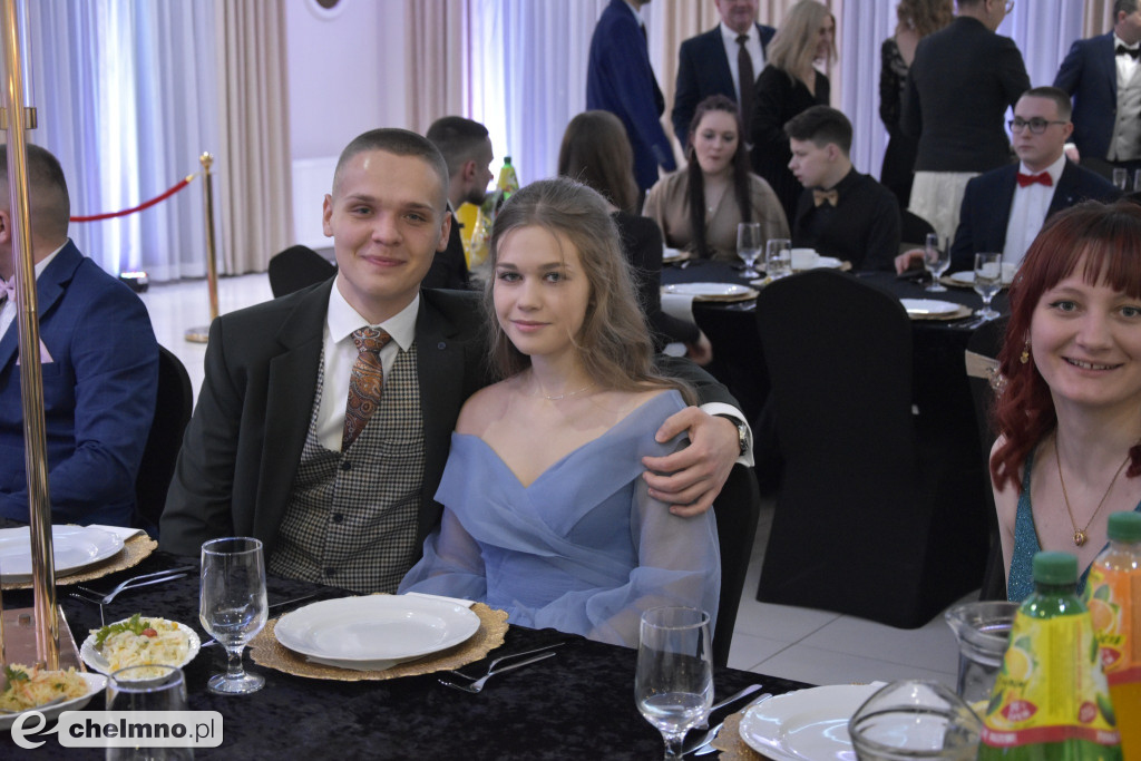 Tak pięknie na Studniówce prezentowali się uczniowie ZS nr 2