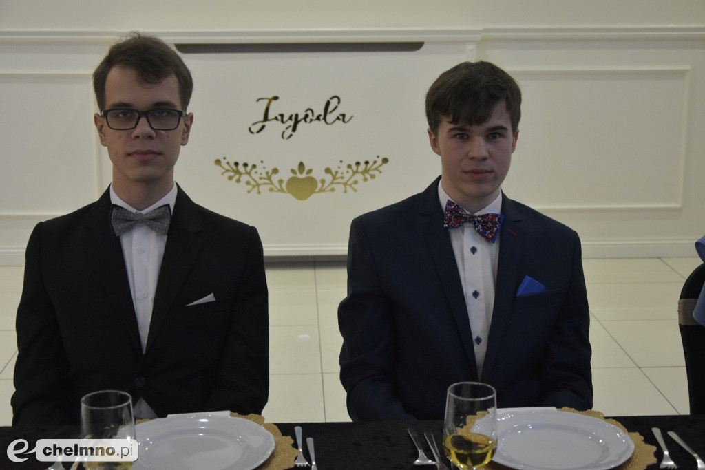 Tak pięknie na Studniówce prezentowali się uczniowie ZS nr 2