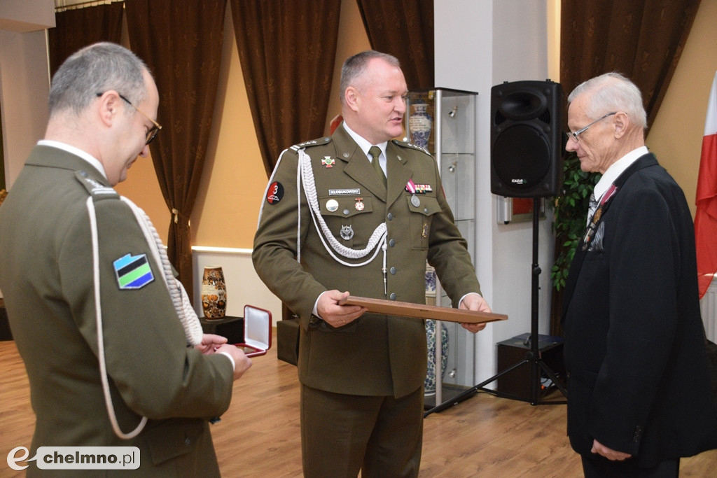 Władysław Flieger z odznaczeniem 