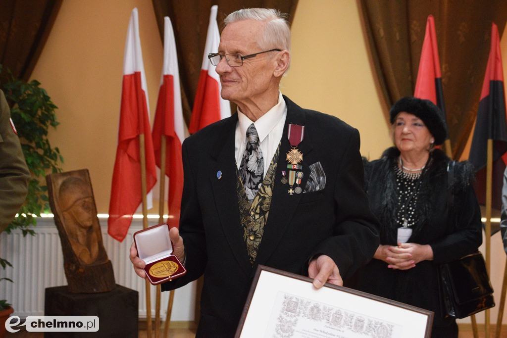 Władysław Flieger z odznaczeniem 