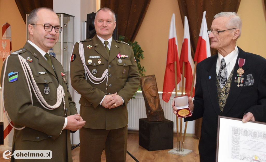 Władysław Flieger z odznaczeniem 