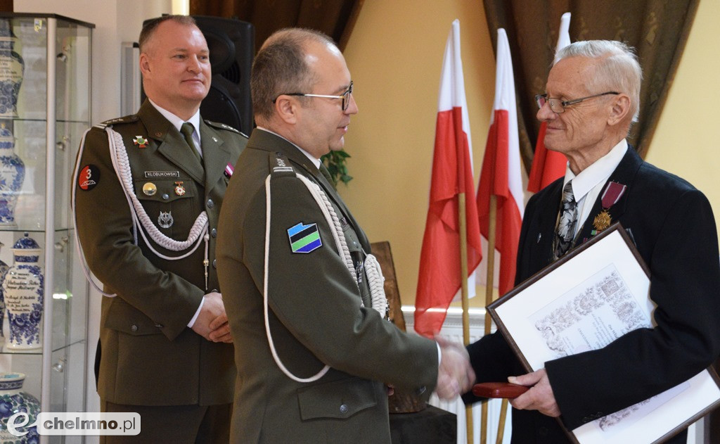 Władysław Flieger z odznaczeniem 