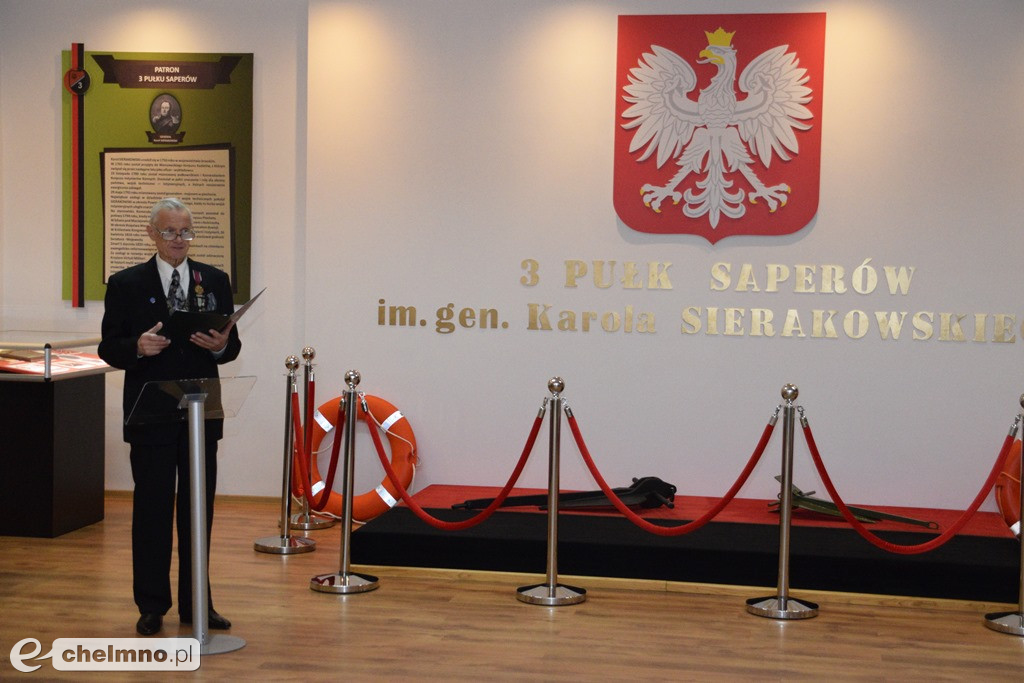 Władysław Flieger z odznaczeniem 