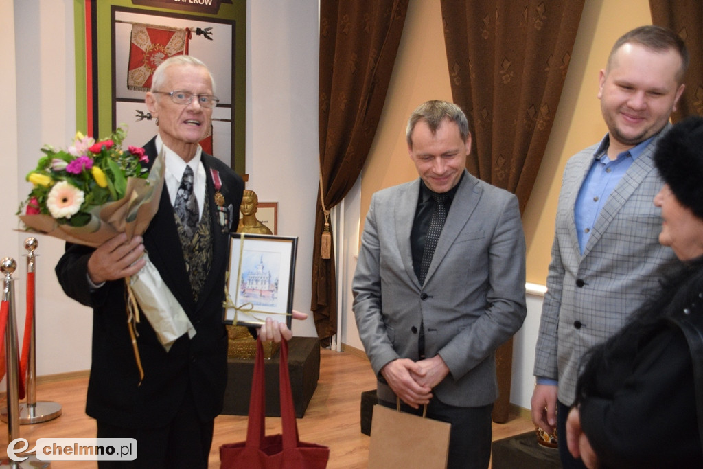 Władysław Flieger z odznaczeniem 