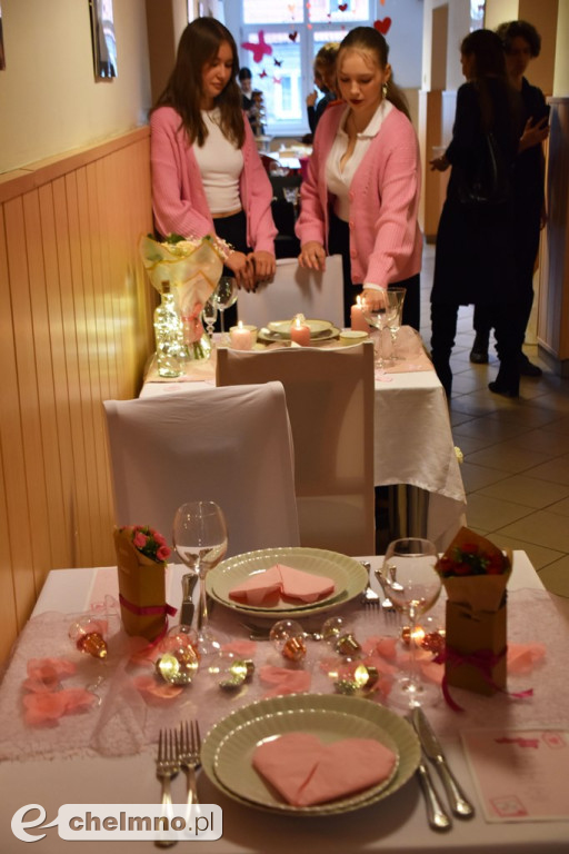 Wyjątkowo smacznie i kolorowo na konkursie „Alchemia i Amory”