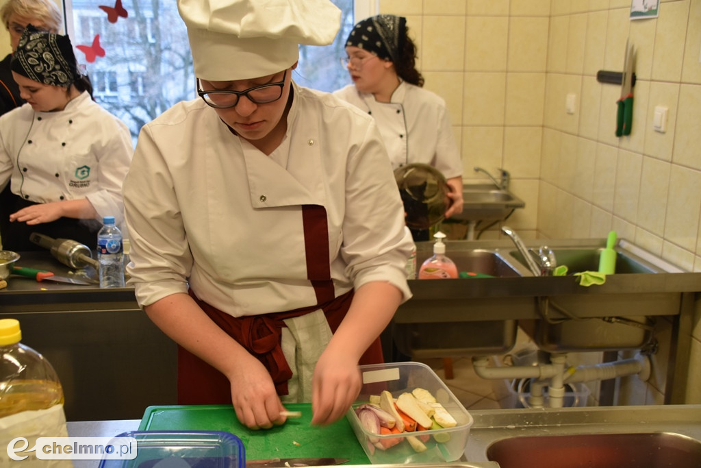Wyjątkowo smacznie i kolorowo na konkursie „Alchemia i Amory”