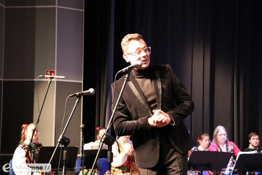 Świętowano Dzień Kobiet z zespołem ludowym