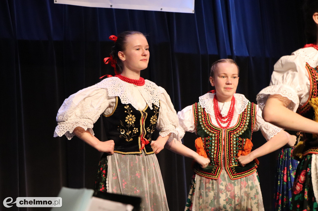 Świętowano Dzień Kobiet z zespołem ludowym