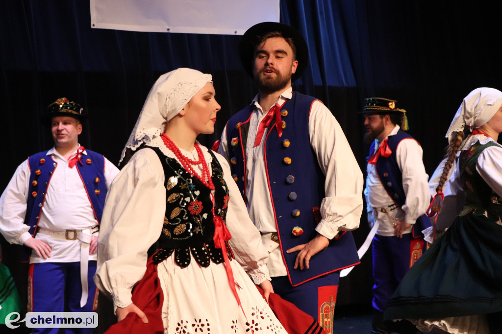 Świętowano Dzień Kobiet z zespołem ludowym