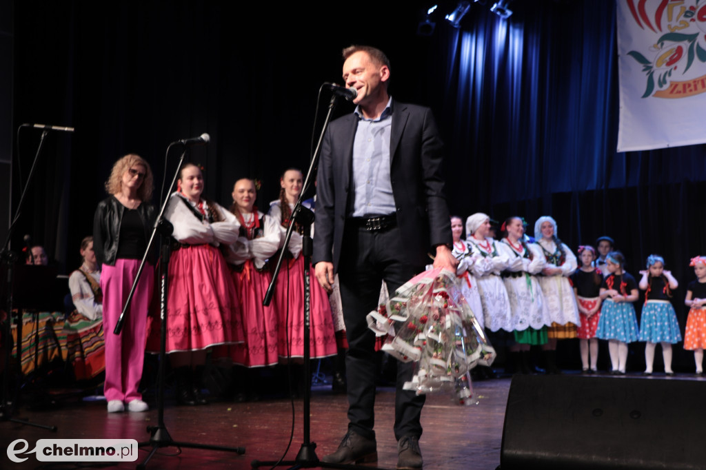Świętowano Dzień Kobiet z zespołem ludowym