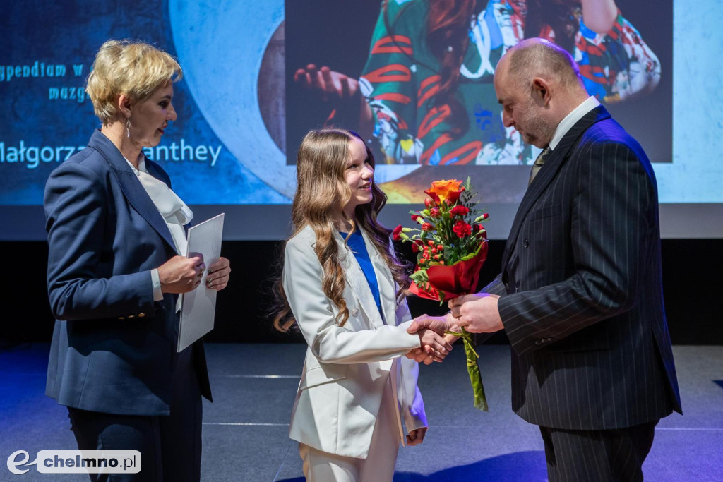 Z dumą wspieramy artystów