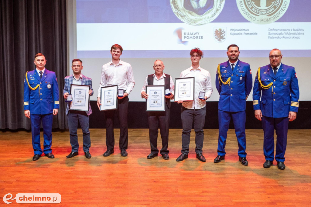 Ratownicy WOPR z Chełmna otrzymali listy gratulacyjne